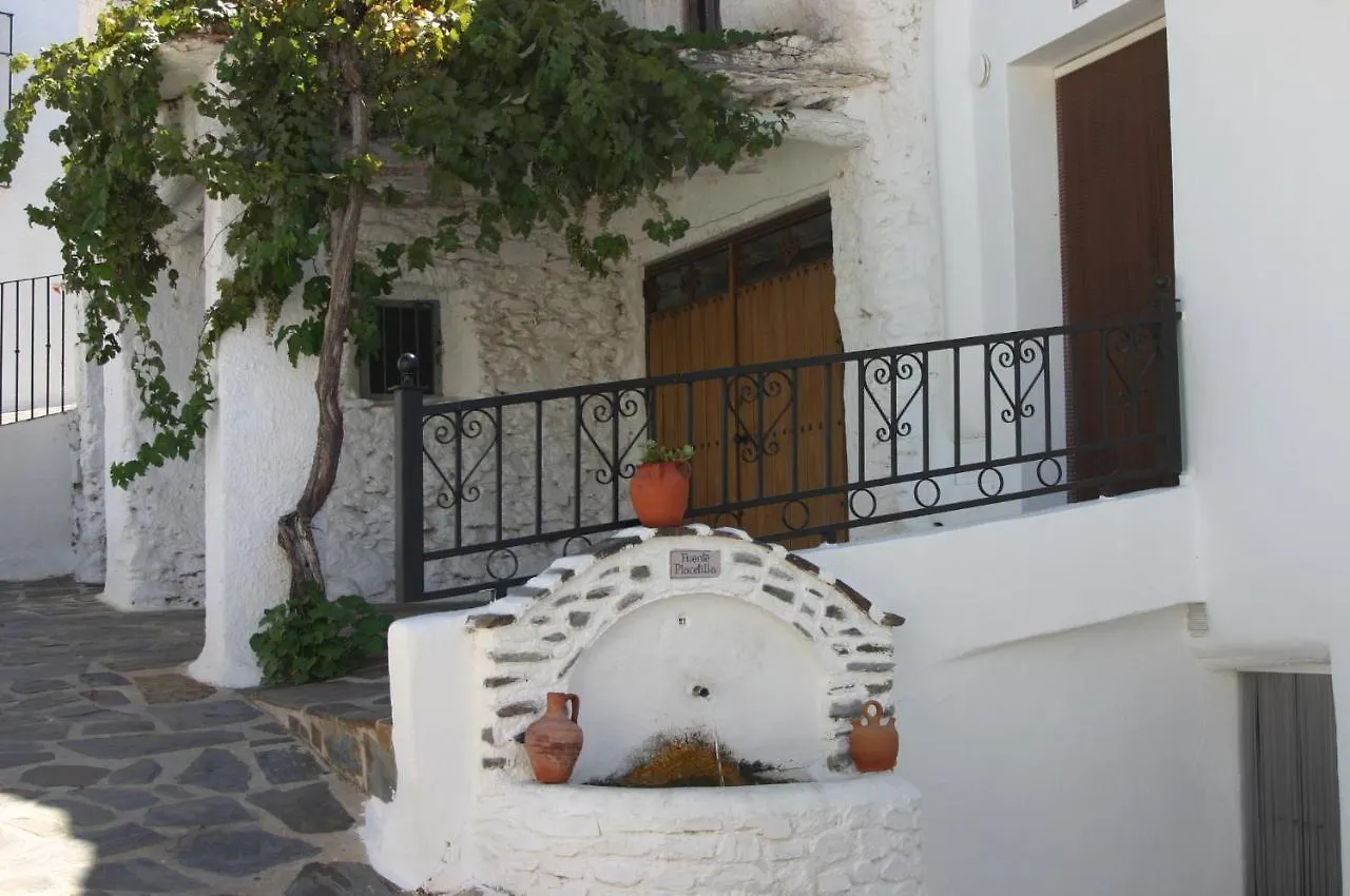 Apartamentos Y Casas Rurales Las Terrazas De La Alpujarra Bubion