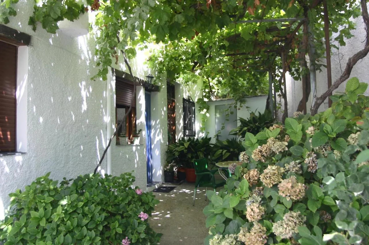 Apartamentos Y Casas Rurales Las Terrazas De La Alpujarra Bubion 0*,
