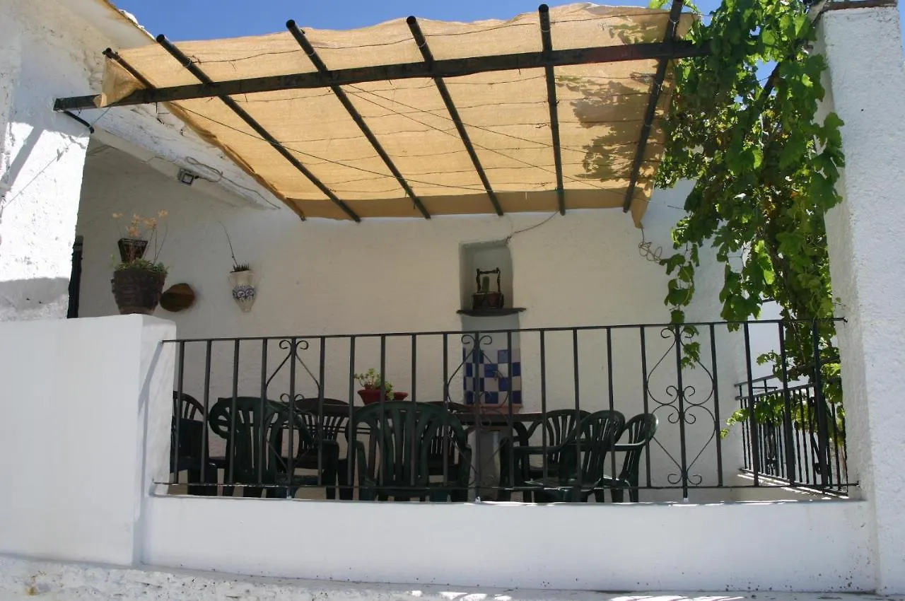Apartamentos Y Casas Rurales Las Terrazas De La Alpujarra Bubion